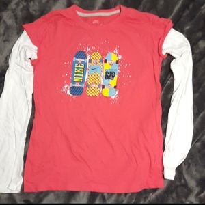 *4 for $28* *Like new* Nike shirt
